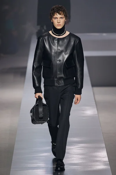 Look 46